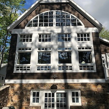 Greenville WI Window Cleaning: How to Remove Stubborn Hard Water Stains