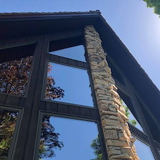 Hard Water Window Cleaning in Oshkosh WI: Removing Stubborn Lake Stains